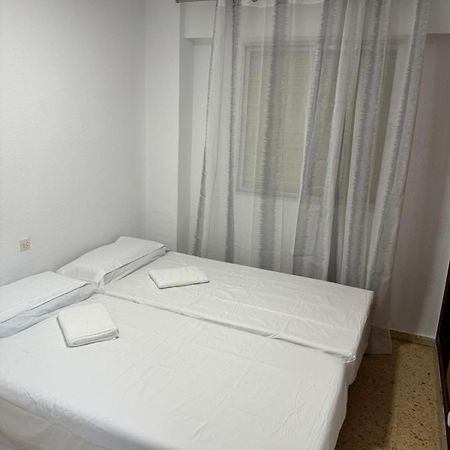 Апартаменти Laramar Playa de Gandia Екстер'єр фото